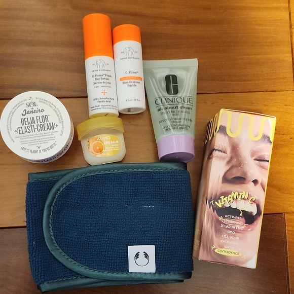Clinique Other - Vitamin C skincare Bundle
